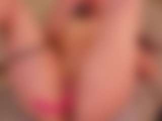 Kloe's Live Sex Cam Show