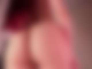 Live cam show with Kloe - Sensual on CamwithHer