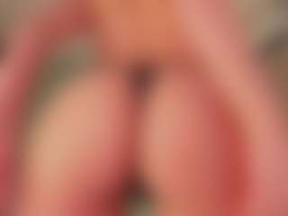 Live cam show with Kloe - Facial Piercings on Camsoda