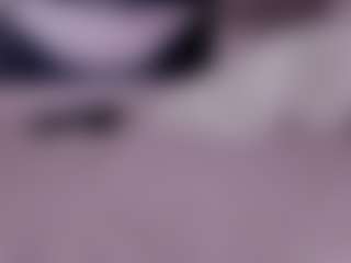 Live cam show with Kloe - Facial Piercings on Dolls Live