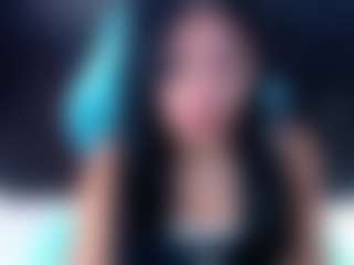 Live cam show with emilyrosse04 - Facial on Dolls Live