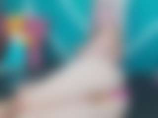 Live cam show with melany-blair - Camel Toe on TastyBlacksLive
