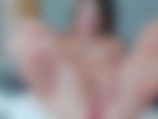 Live cam show with melany-blair - Small Tits on Camsoda