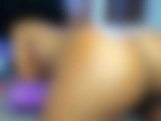 Live cam show with Paradise-Foxxx - Full Nudity on Camsoda