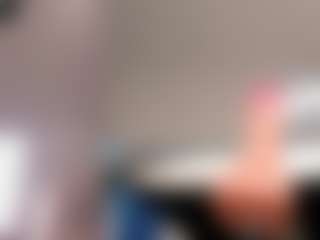 Live cam show with Zoe - Fullynaked on googirlz