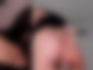 Live cam show with Zoe - Fullynaked on crypto-cams