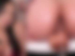 Live cam show with Zoe - Petite on Camsoda