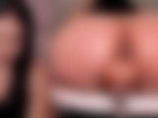 Live cam show with Zoe - Fullynaked on CamClone
