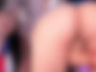 Live cam show with Zoe - Fullynaked on justonemore.cc