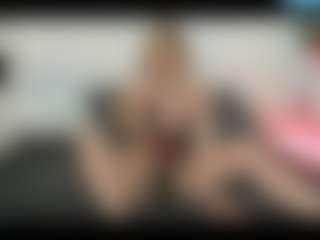 Live cam show with AdrianaRussow - Middle Aged on Camsoda