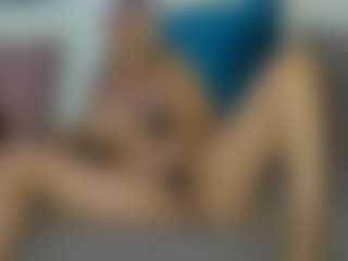 AdrianaRussow's Live Sex Cam Show