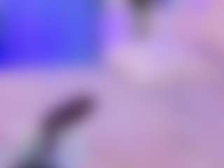 Live cam show with Bonnie-Whitee - Living Room on Camsoda