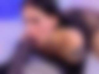 Bonnie-Whitee MILF webcam performer live streaming
