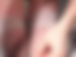 Live cam show with GlennaBolam - Teen (18+) on liverealitysex.com