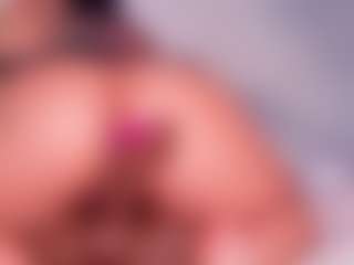 Live cam show with Malu Lopez - Dildo on Camsoda