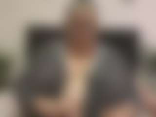 Queenmature's Live Sex Cam Show