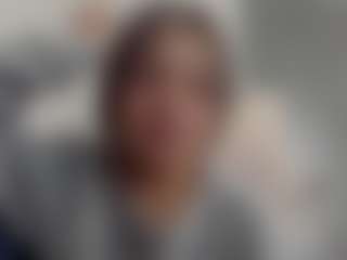 Brunettee-1's Live Sex Cam Show