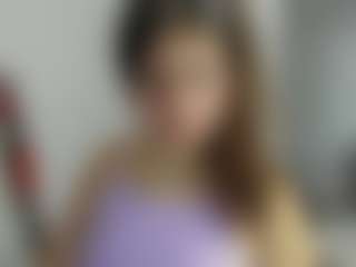 Brunettee-1's Live Sex Cam Show