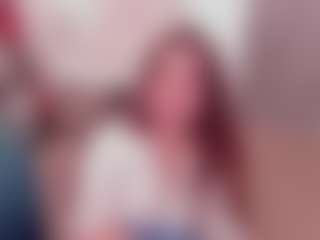Brunettee-1's Live Sex Cam Show