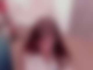 Brunettee-1's Live Sex Cam Show