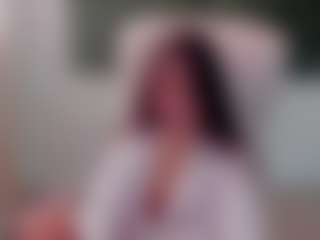 Brunettee-1's Live Sex Cam Show