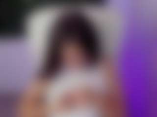 Brunettee-1's Live Sex Cam Show