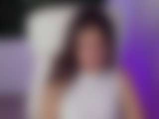 Brunettee-1's Live Sex Cam Show