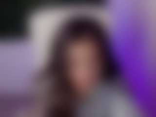 Brunettee-1's Live Sex Cam Show