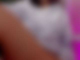 Brunettee-1's Live Sex Cam Show