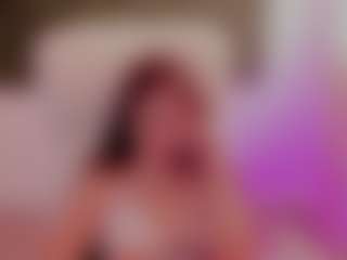 Brunettee-1's Live Sex Cam Show