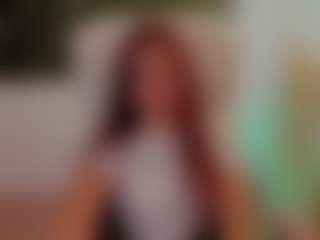 Brunettee-1's Live Sex Cam Show