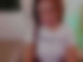 Brunettee-1's Live Sex Cam Show