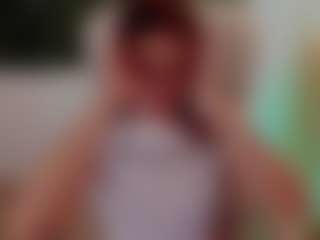 Brunettee-1's Live Sex Cam Show