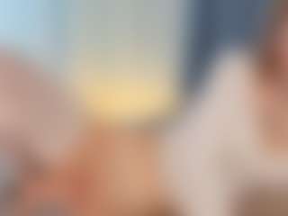 Live cam show with EllyRockstar - Blue Eyes on Camsoda