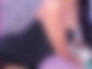 EMMAAA-STOONEE's Live Sex Cam Show