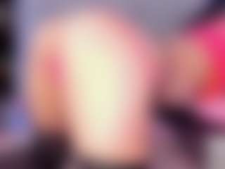 Live cam show with EMMAAA-STOONEE - Petite on galaxygirlnitro.com