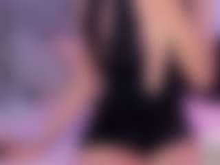 EMMAAA-STOONEE's Live Sex Cam Show
