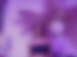 EMMAAA-STOONEE's Live Sex Cam Show
