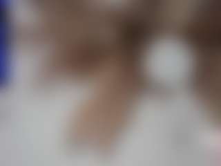 Live cam show with EMMAAA-STOONEE - Camel Toe on sexytreat.net