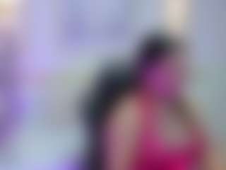 Live cam show with nahia-13 - Moaning on AdultVida.com