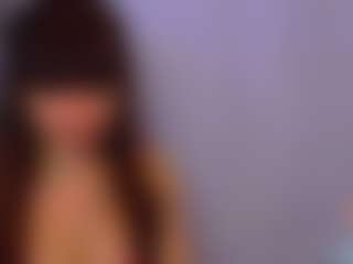 Live cam show with LeylaSweet - Black MILF on madthumbs