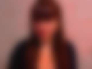 LeylaSweet MILF webcam performer live streaming