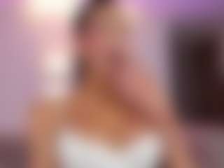Live cam show with Andrea Aseret - Dominican on xDating