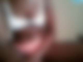 Sweet-berry2's Live Sex Cam Show