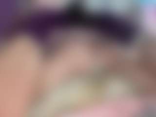 TeresaH2011 MILF webcam performer live streaming