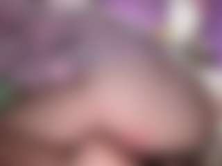 Live cam show with TeresaH2011 - Brown Hair on wildcum.com