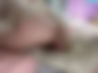 TeresaH2011 MILF webcam performer live streaming
