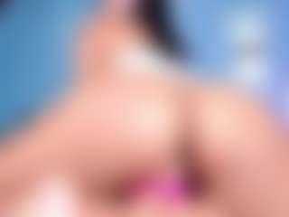 Live cam show with Isa - Granny Dildo on Chatstar