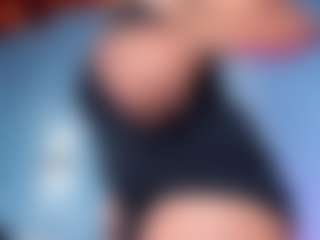 Isa's Live Sex Cam Show