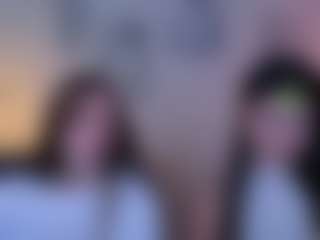 Live cam show with flora-ri - Smoke on SmokeAndPoke